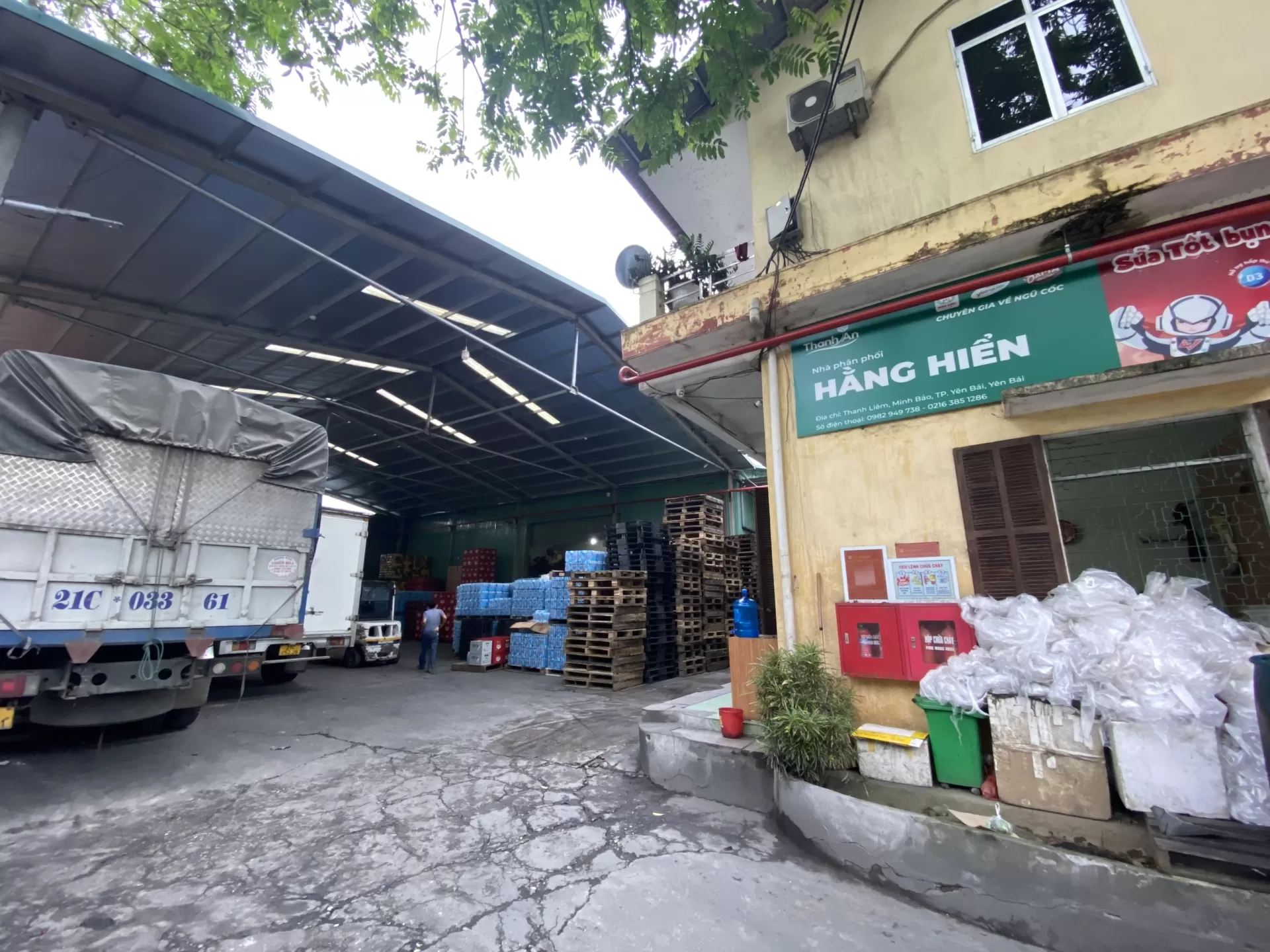 Nhà Phân Phối Hằng Hiển - Yên Bái